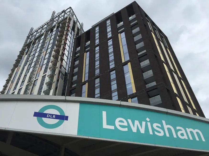 Large 2 Bed Apartment London Lewisham Catford - Long Stays Allowed