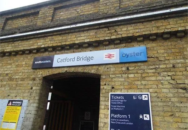 Large 2 Bed Apartment London Lewisham Catford - Long Stays Allowed