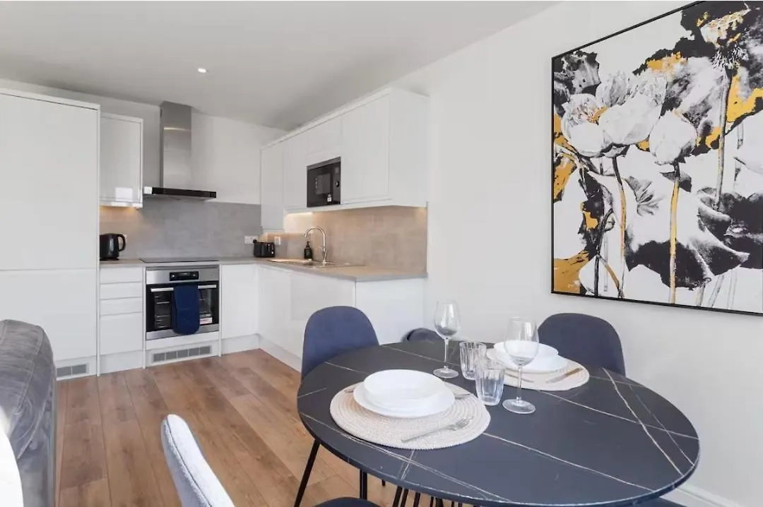 Large 2 Bed Apartment London Lewisham Catford - Long Stays Allowed